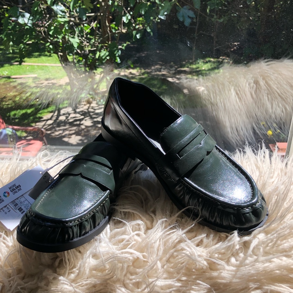 NWT Zara Women’s Dark Green Loafers Size 36 ✨